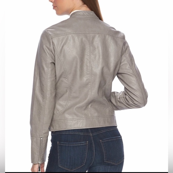 Apt 9 Women's Gray Faux Leather Moto Jacket, Size Large, EUC. Lined. Zippers! - Picture 4 of 16